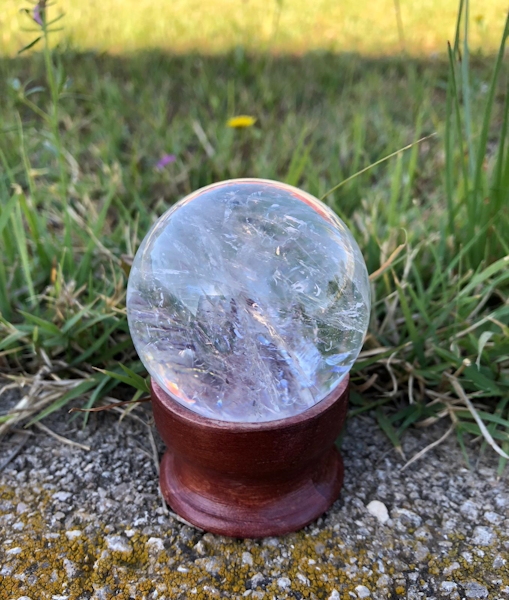 Esfera de cuarzo con base
